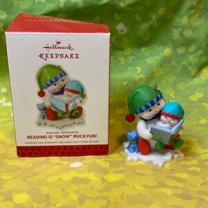 Hallmark Making Memories Reading is Snow Much Fun ornament 2013
